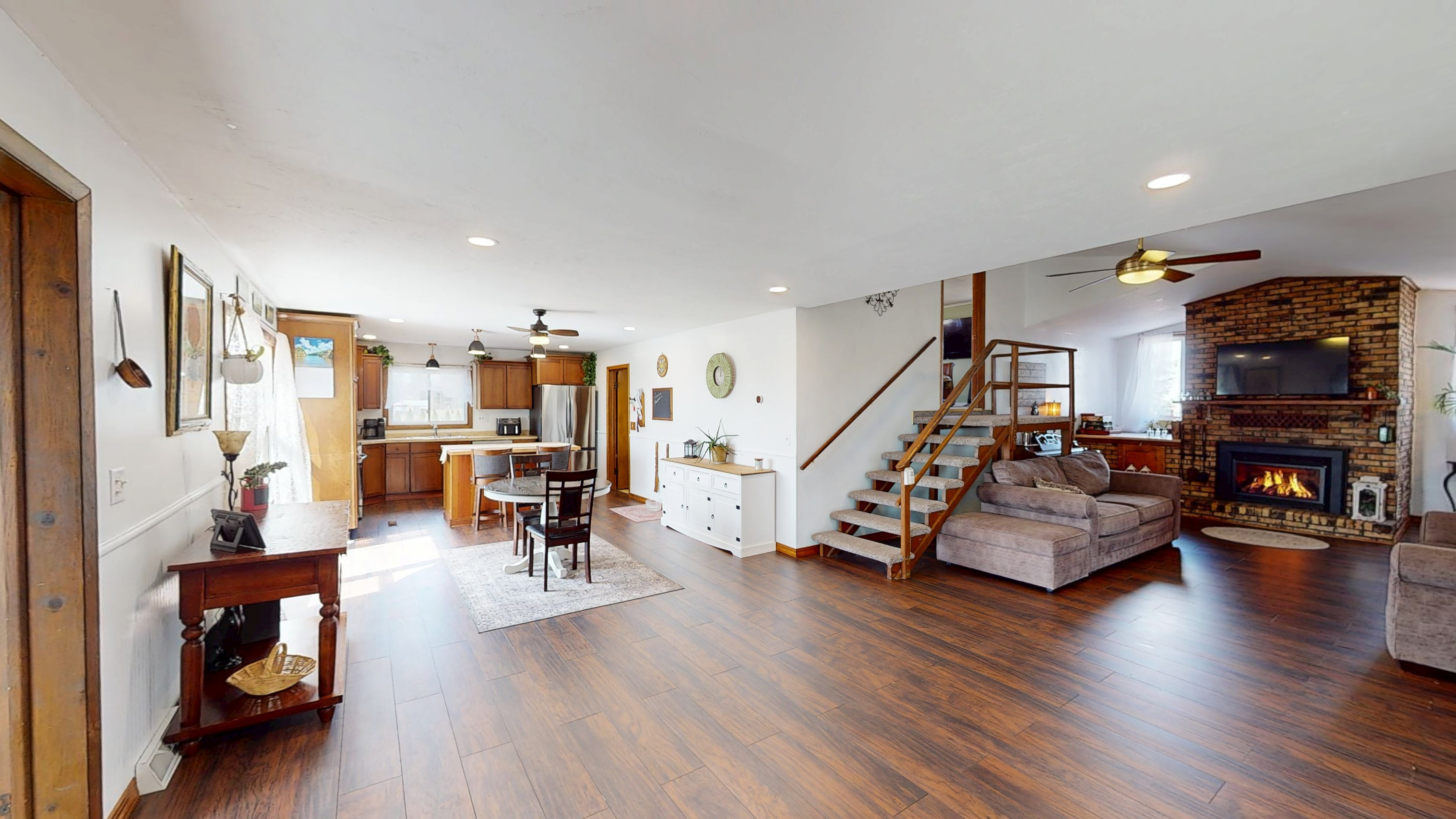 Превью тура — 10134 E Belmar Avenue