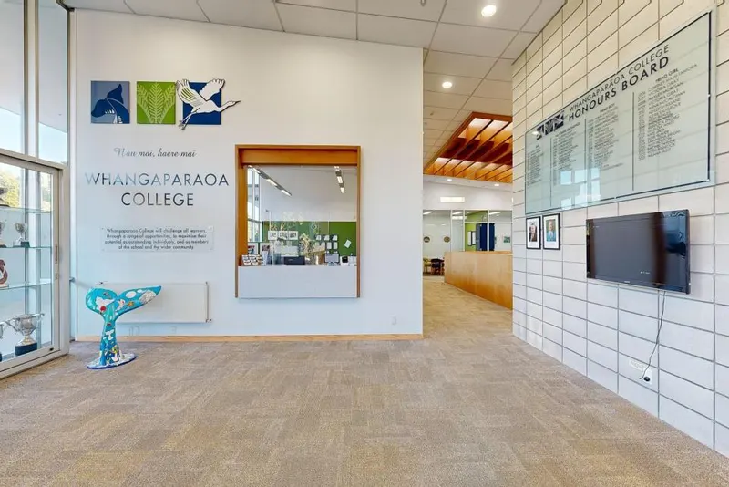 Whangaparāoa College
