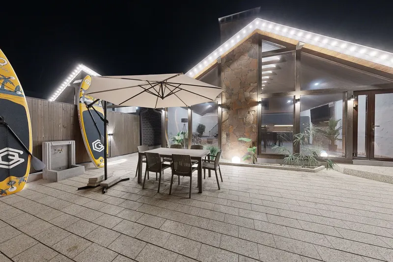 ALONE VILLA