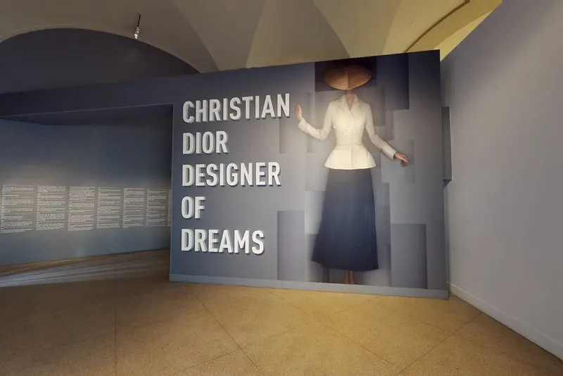 CHRISTIAN DIOR DESIGNER OF DREAMS