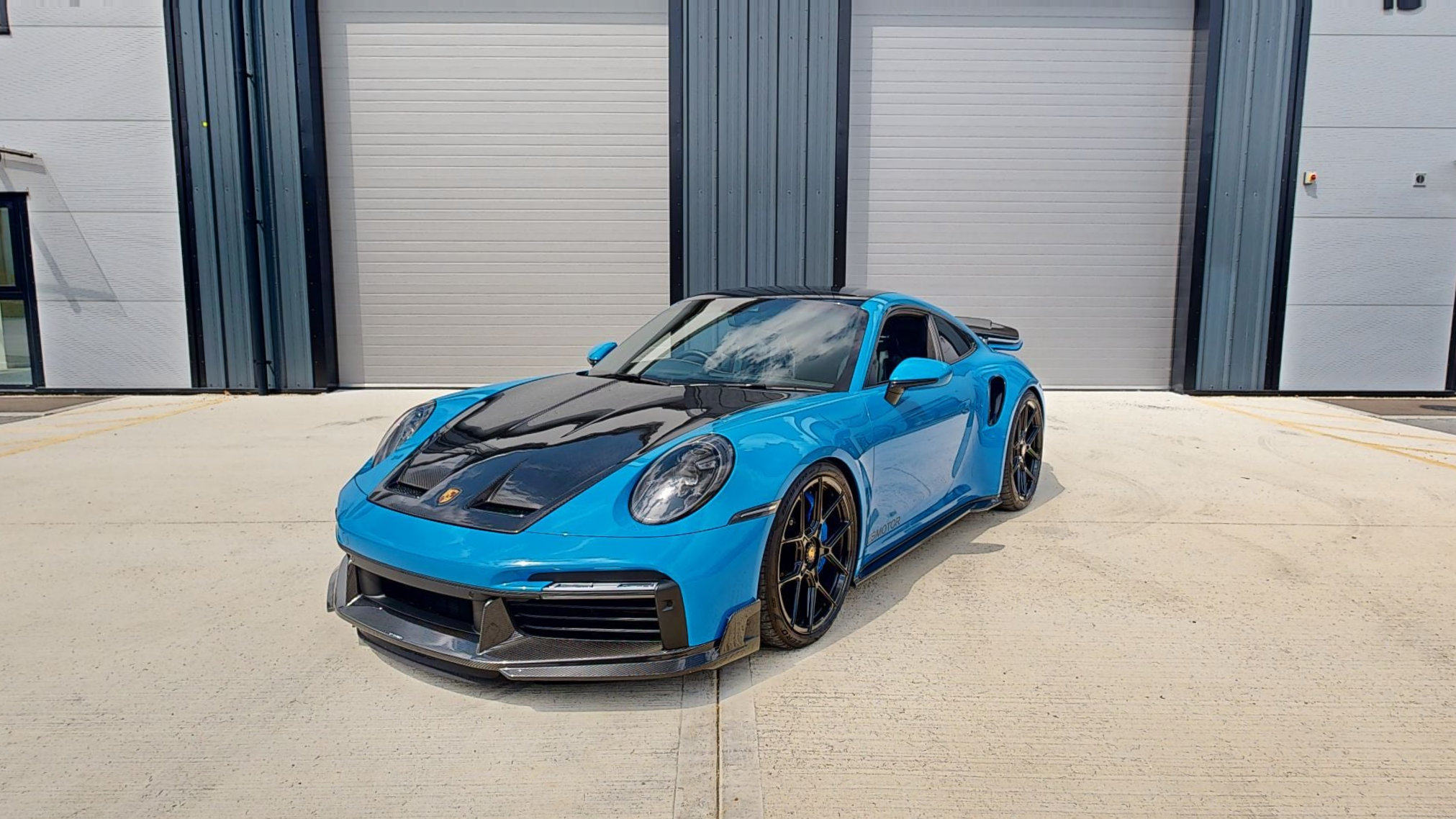 Превью тура — CT Carbon - Porsche 911